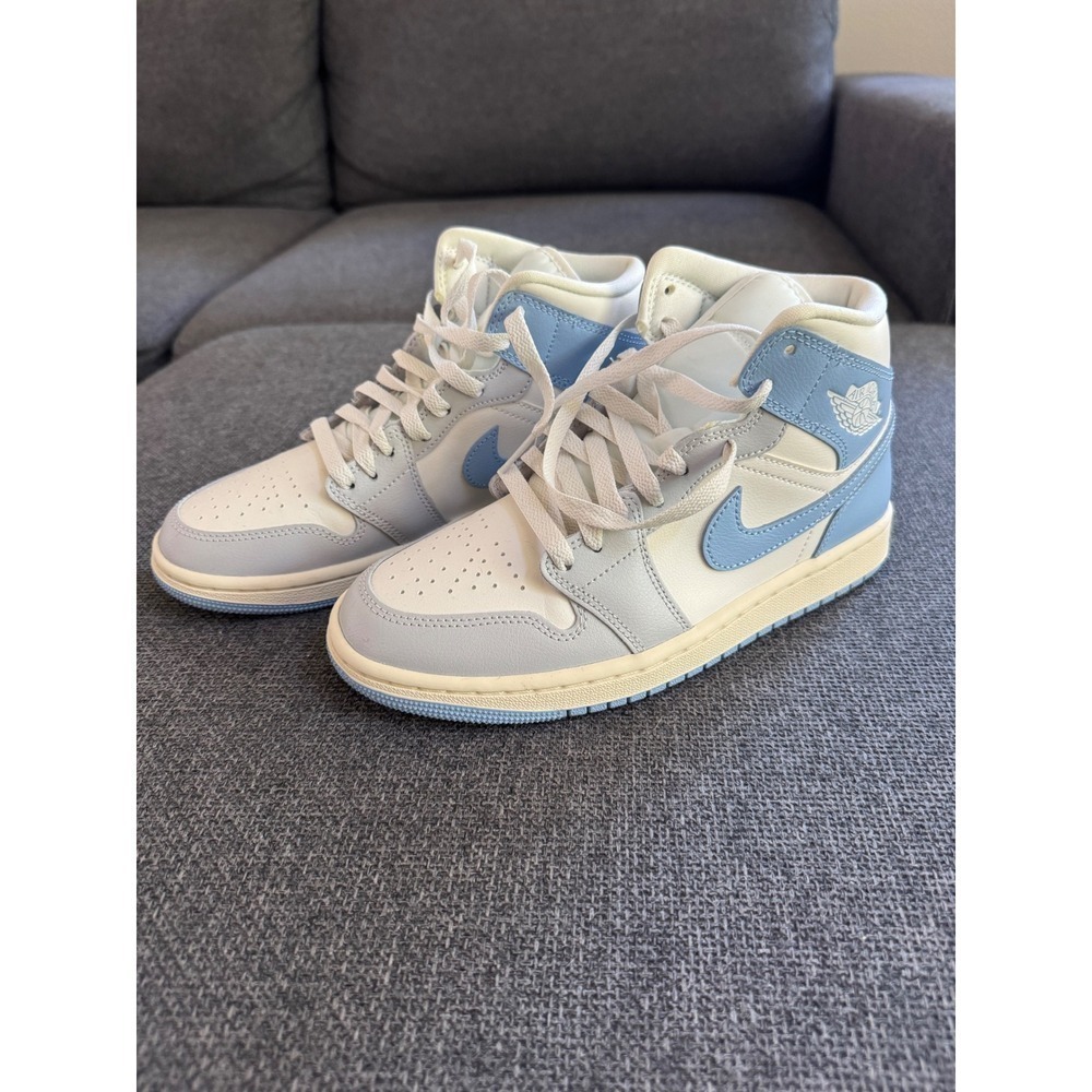 Nike Air Jordan 1 Mid Blue Whisper Sail  Womens Size 7 High Top Sneaker